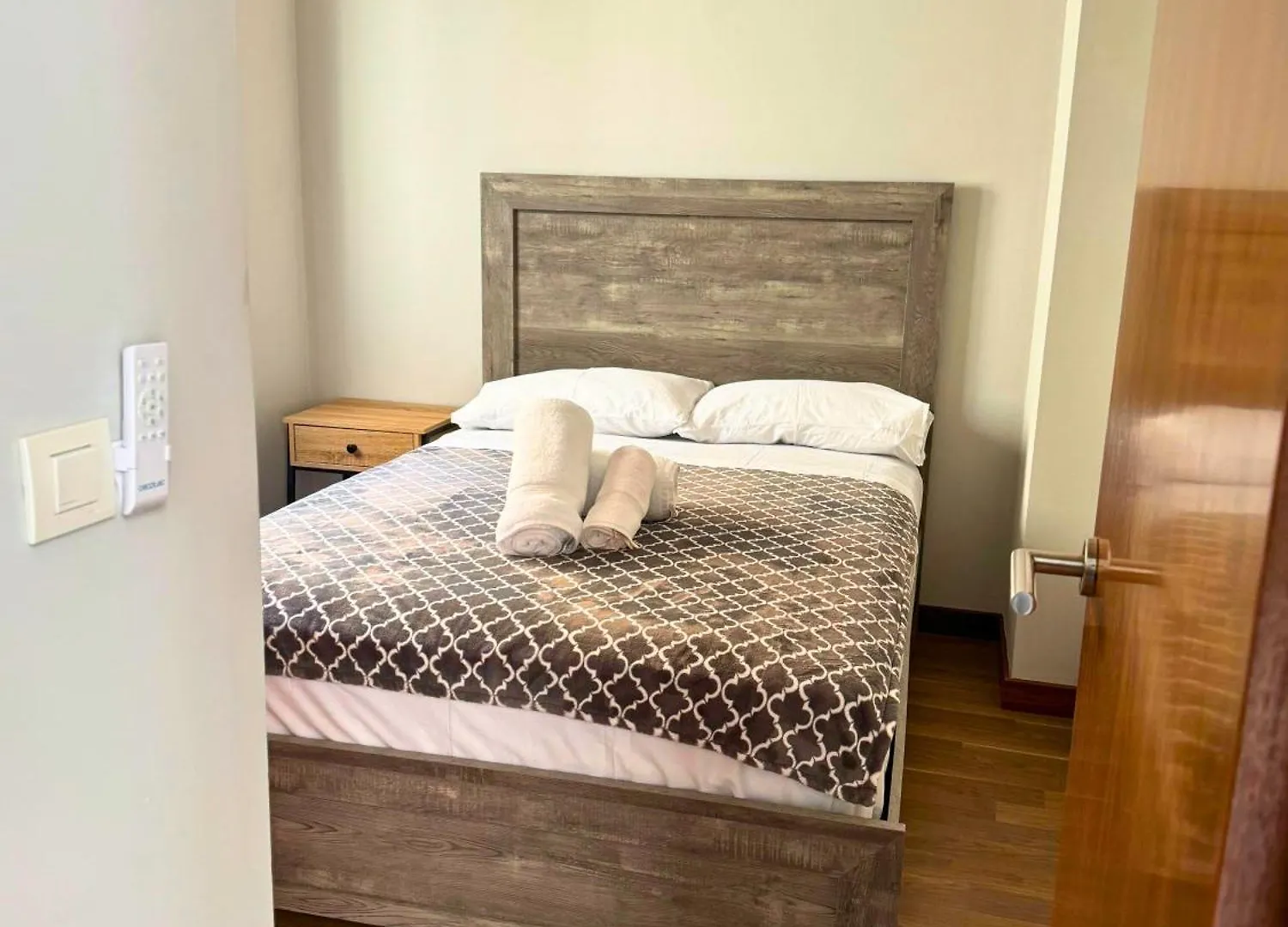 Home4U Apartamento Centro De Granada
